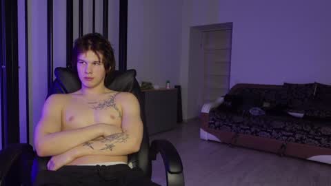 Snapshot of erick_grant chatting on January 24, 2:07 am ERICK GRANT online show from January 24, 2:07 am