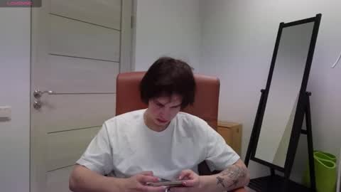 Snapshot of erick_grant chatting on February 25, 9:58 pm ERICK GRANT online show from February 25, 9:58 pm