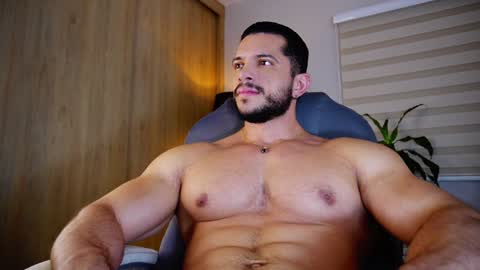 Snapshot of erick_thompson chatting on January 28, 9:40 pm Erick Thompson online show from January 28, 9:40 pm