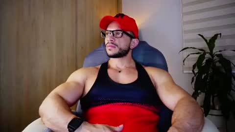 Snapshot of erick_thompson chatting on February 17, 10:49 pm Erick Thompson online show from February 17, 10:49 pm