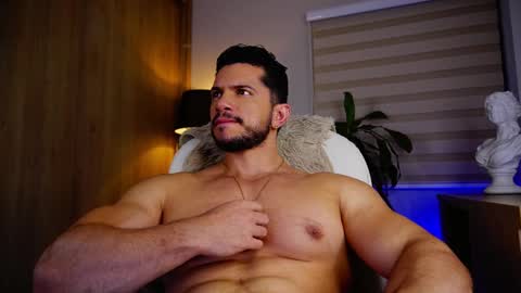 Erick Thompson online show from October 6, 11:00 pm