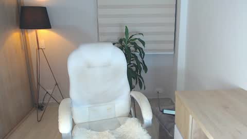 Snapshot of erick_thompson chatting on December 29, 1:45 am Erick Thompson online show from December 29, 1:45 am