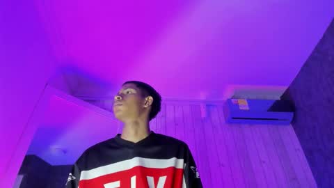      online show from October 12, 11:17 pm