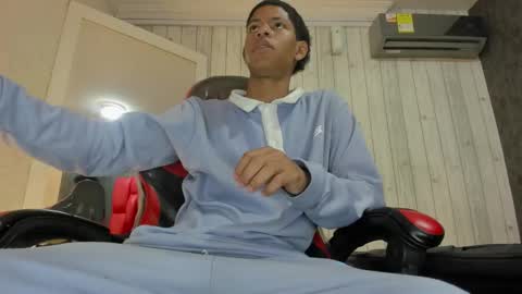      online show from November 4, 3:41 am