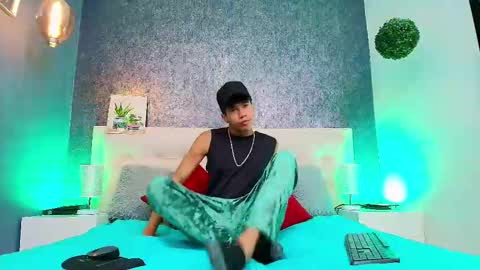   online show from February 26, 3:35 am