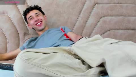 Erick online show from February 19, 2:11 pm