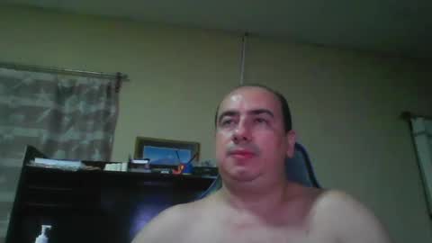 Snapshot of erik1781 chatting on February 22, 1:22 am erik1781 online show from February 22, 1:22 am