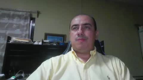 Snapshot of erik1781 chatting on December 6, 3:24 am erik1781 online show from December 6, 3:24 am