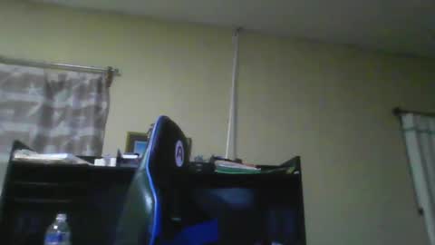 Snapshot of erik1781 chatting on February 2, 2:17 am erik1781 online show from February 2, 2:17 am