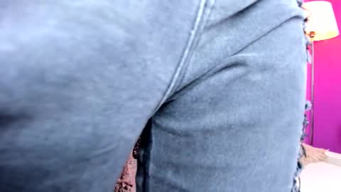 erika1717 online show from November 24, 12:59 pm