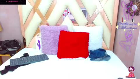 Snapshot of erika_stevens chatting on February 26, 8:47 pm E R I K A - SAGITARIO..... online show from February 26, 8:47 pm