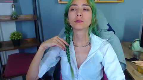 Snapshot of erika_stevens chatting on September 18, 9:08 pm E R I K A - SAGITARIO..... online show from September 18, 9:08 pm