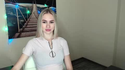 Snapshot of erikagavin chatting on February 17, 12:38 pm Erika online show from February 17, 12:38 pm