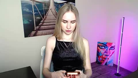 Erika online show from May 28, 12:03 pm