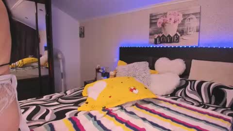 ErikaGold online show from May 14, 3:59 am