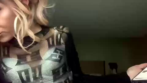 Snapshot of erikal0ve chatting on October 14, 11:35 am Erika Love online show from October 14, 11:35 am