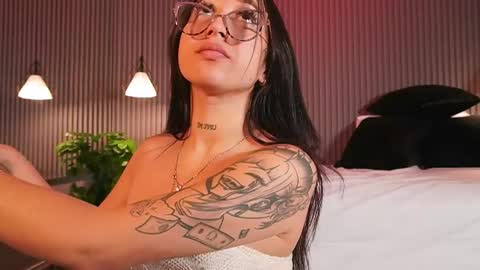 Eri  online show from February 24, 7:28 pm