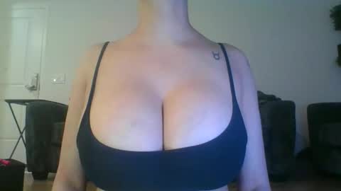 erin2025 online show from January 12, 8:32 am