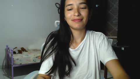 erina_1 online show from January 10, 11:50 pm