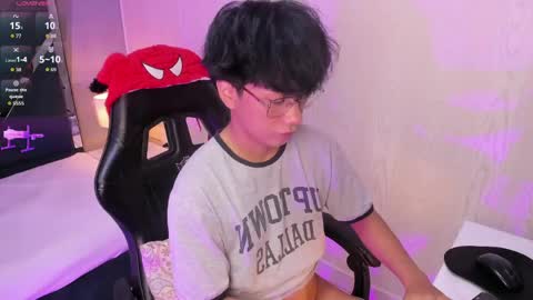 Eriol online show from May 8, 11:49 am