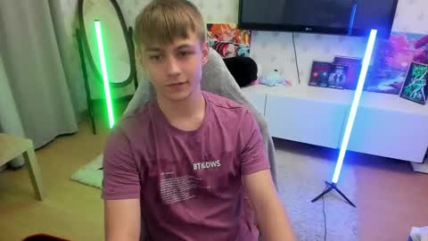 Snapshot of ermak_reborn chatting on September 19, 12:48 am Max online show from September 19, 12:48 am