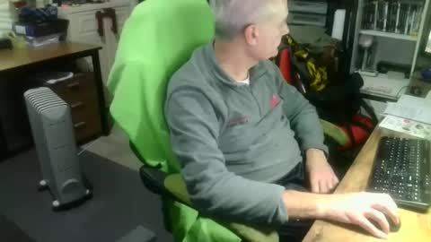 ernello online show from November 14, 6:37 am