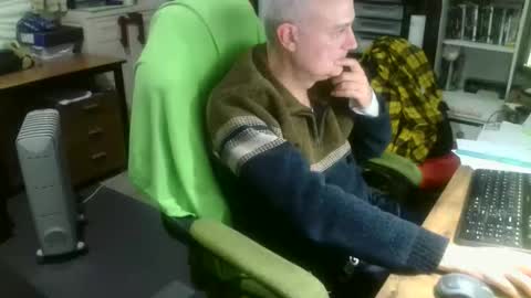 ernello online show from October 15, 5:00 am