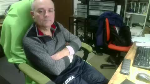 ernello online show from December 16, 11:00 pm