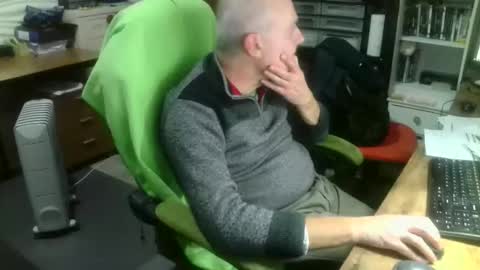 ernello online show from October 20, 7:41 pm