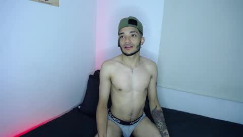 Snapshot of eros_chipre chatting on December 25, 5:16 am Eros online show from December 25, 5:16 am