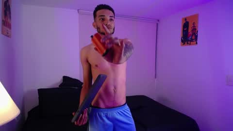 Snapshot of eros_chipre chatting on December 26, 8:18 am Eros online show from December 26, 8:18 am