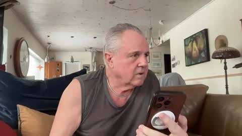 eros online show from February 20, 8:47 pm