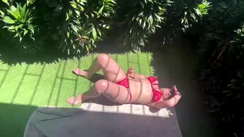 Snapshot of erotic_butterfly chatting on March 3, 6:24 pm April online show from March 3, 6:24 pm