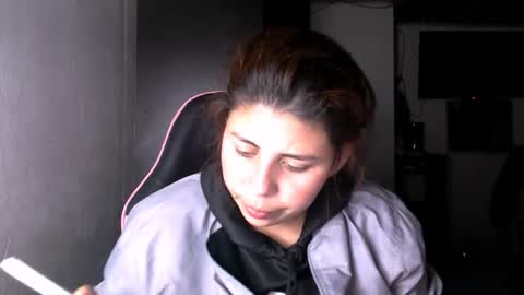 Sara online show from February 3, 8:18 am