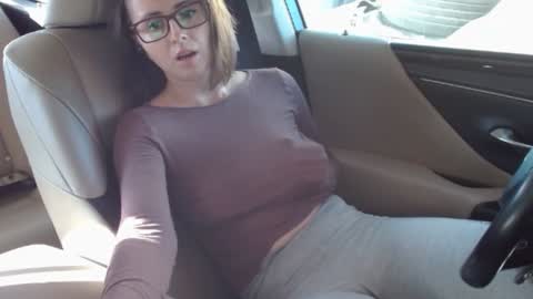 Snapshot of erotic_vibe chatting on March 9, 1:15 pm Melissa online show from March 9, 1:15 pm