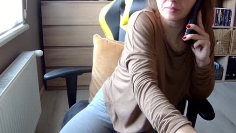 Snapshot of erotic_vibe chatting on January 12, 11:17 am Melissa online show from January 12, 11:17 am