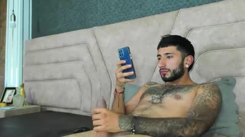 eroticams_vc online show from October 20, 11:54 pm