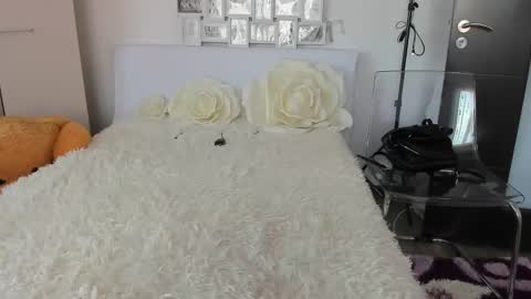 eroticsensualkitty4u online show from January 9, 11:14 am