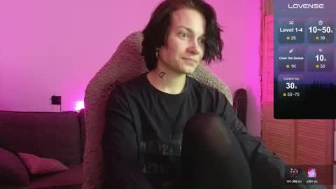 esajukyy online show from January 14, 4:15 pm