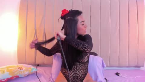 Scarlett online show from April 3, 9:11 pm