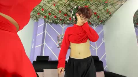 escarlet_hot06 online show from March 16, 1:20 am