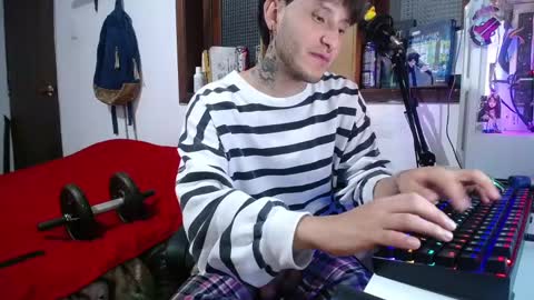 Esteban online show from March 2, 7:54 am