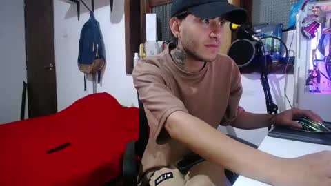 Esteban online show from February 15, 12:22 pm