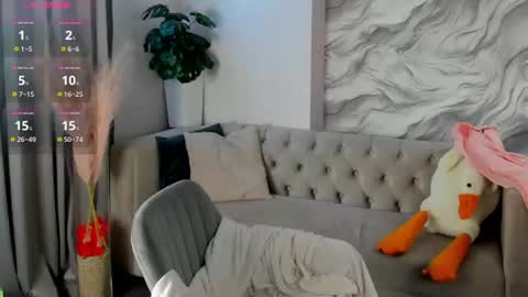 Esme Runn online show from June 22, 3:25 am