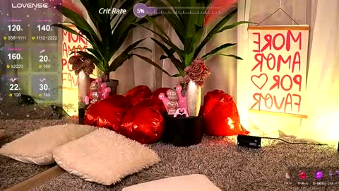 Esme online show from February 19, 1:18 am