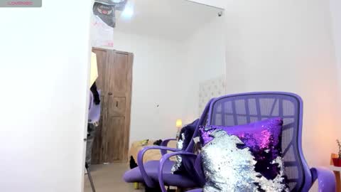 esmeralda  online show from March 23, 3:39 pm