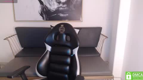 Esmeralda Eyes online show from February 14, 11:42 pm