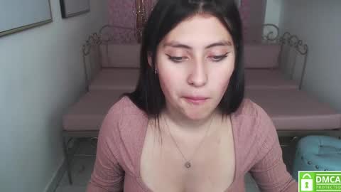 Esmeralda Eyes online show from February 21, 8:05 pm