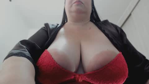 Snapshot of esmeraldo_mfc chatting on January 30, 9:25 pm Esmeralda online show from January 30, 9:25 pm