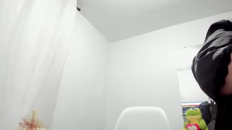 Snapshot of esmeraldo_mfc chatting on February 20, 1:03 am Esmeralda online show from February 20, 1:03 am